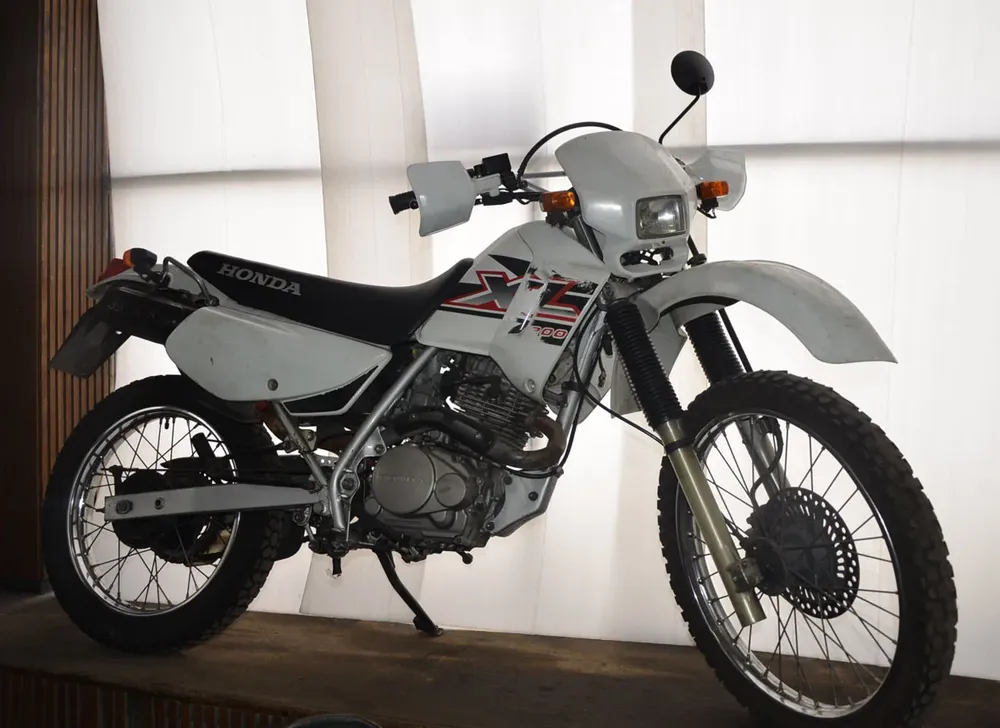 Una moto Honda de 200 CC, una de las opciones que rematará Castells