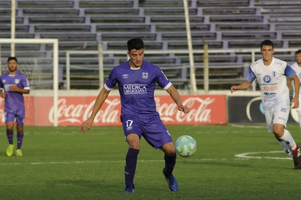 Joaquín Piquerez en Defensor Sporting