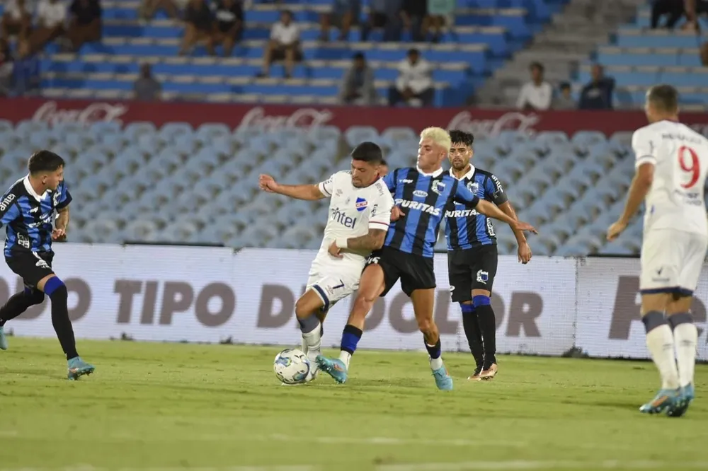 Martirena, el mejor de Liverpool y del partido