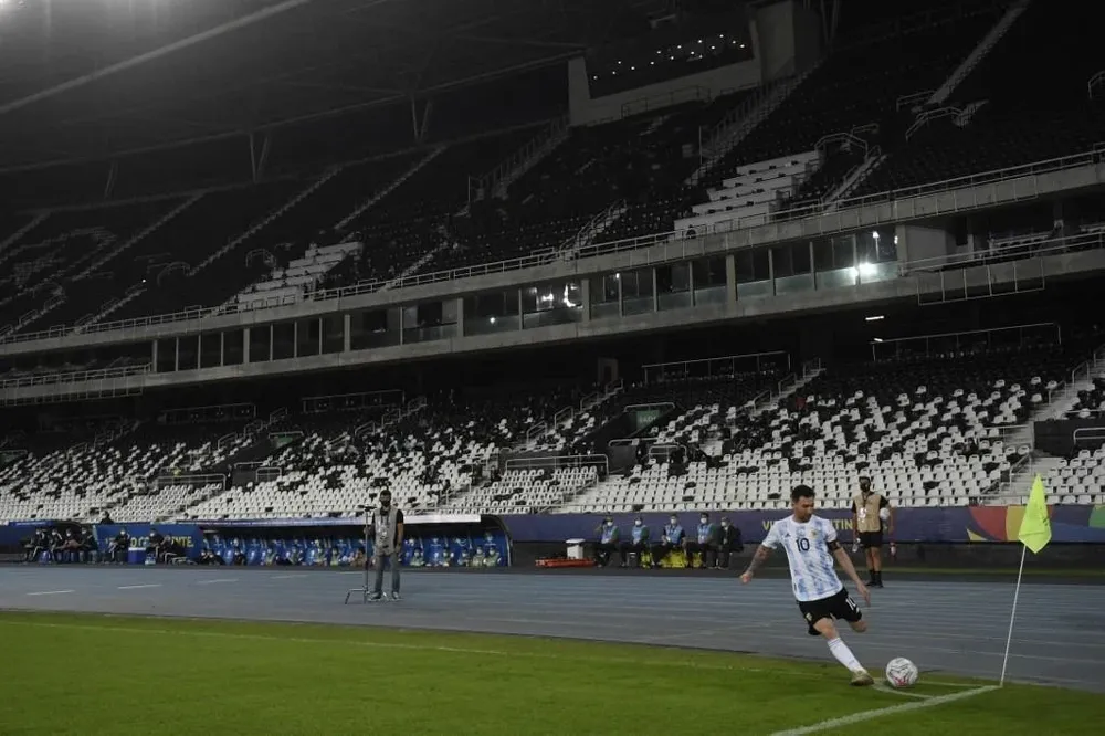 Messi en un tiro de esquina