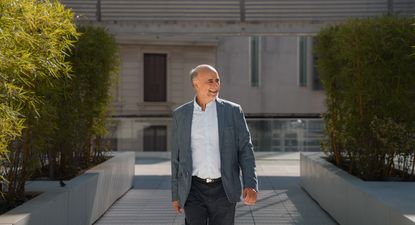 mieres sobre seguridad: la policia debe volver a los barrios