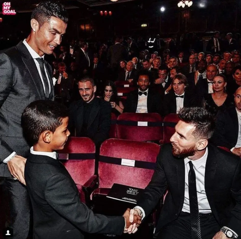 CR7 Junior y Messi