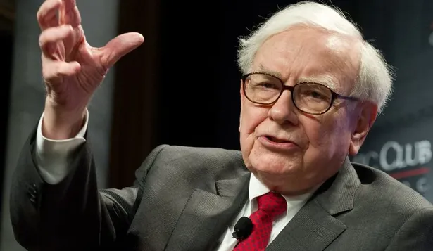 Warren Buffett, CEO de la firma de inversiones Berkshire Hathaway,