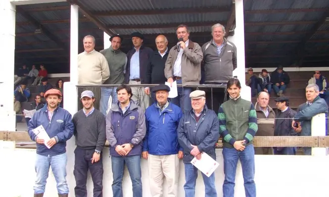 Integrantes de la cabaña y de los escritorios este lunes en Minas