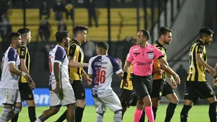 Peñarol perdió la paciencia contra Fénix y le costó carísimo el viernes en el Campeón del Siglo