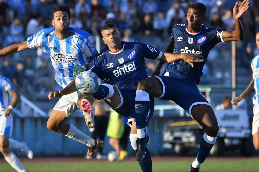 Cerro recibe a Nacional en Jardines