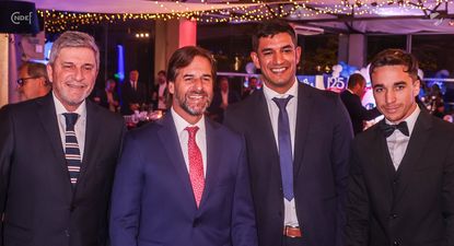 Alejandro Balbi, Luis Lacalle Pou, Diego Polenta y Mauricio Pereyra en la Gala Gigante de Nacional 2024
