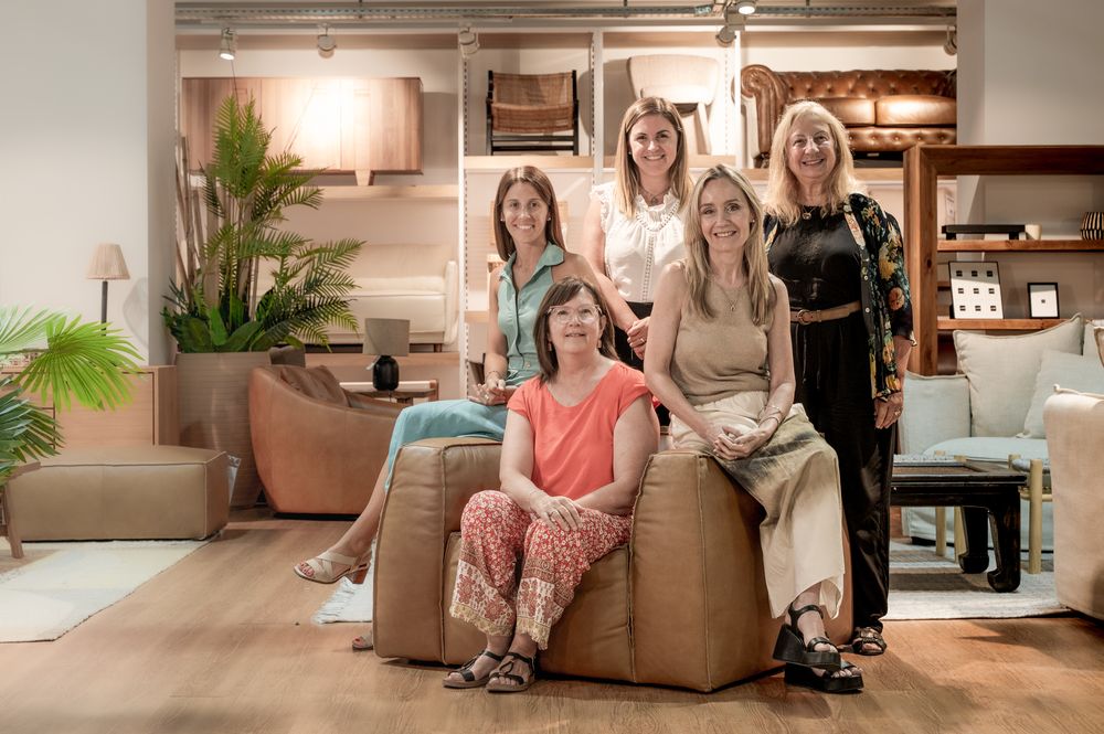 Equipo de gerentas de DIVINO