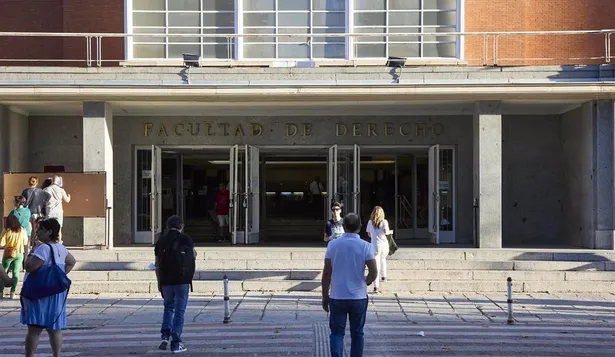 Los graduados españoles presentan la segunda tasa de empleo más baja de la UE.