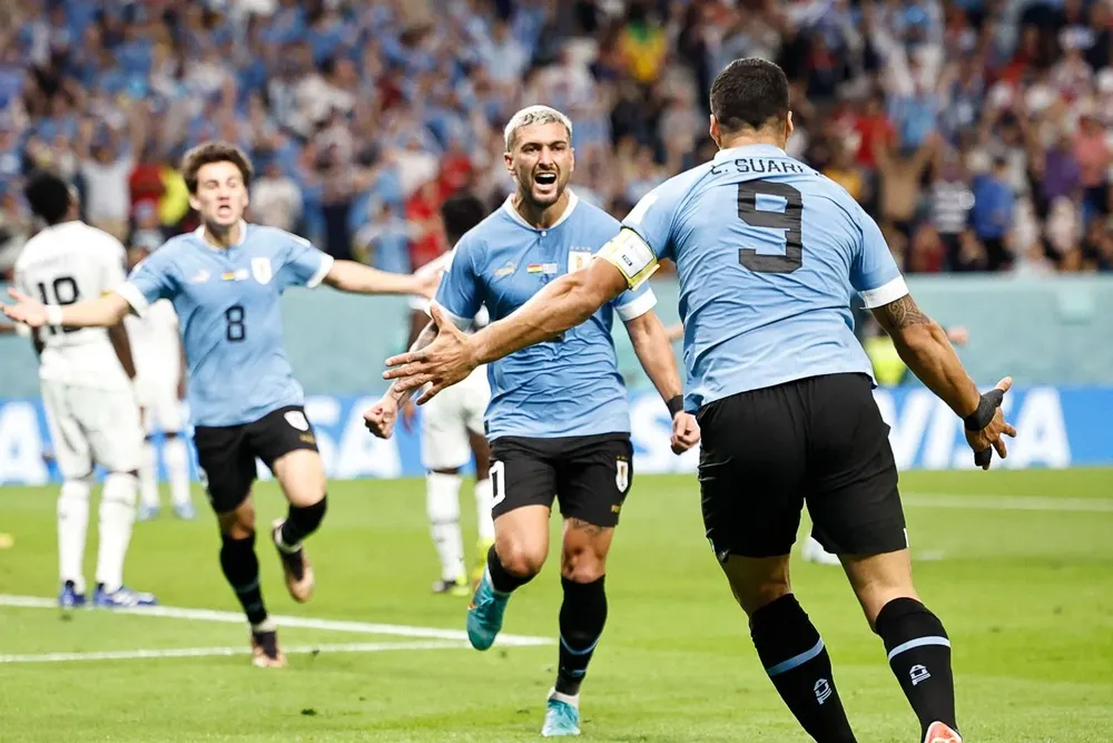 Giorgian De Arrascaeta festeja su gol con Luis Suárez en la victoria de Uruguay contra Ghana por el Mundial Qatar 2022 Giorgian De Arrascaeta festeja su gol con Luis Suárez en la victoria de Uruguay contra Ghana por el Mundial Qatar 2022