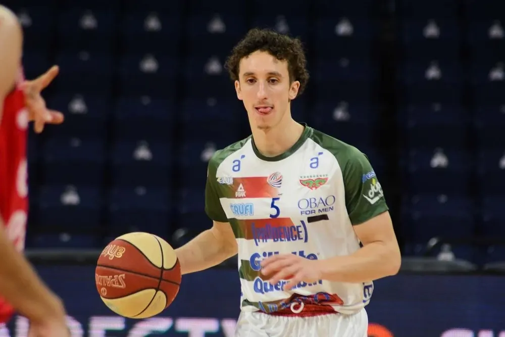 Mateo Sarni, 6 puntos y 3 asistencias