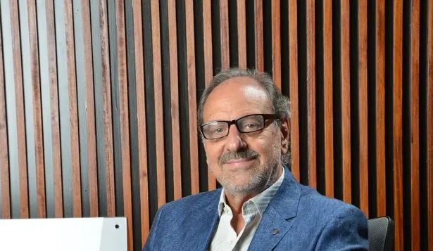 Hugo Benedetti presentó recientemente su libro Directores y Directorios