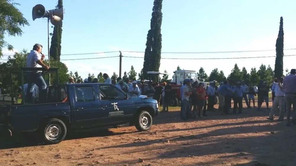 Remate a cargo del escritorio Federico Rodríguez dos Santos