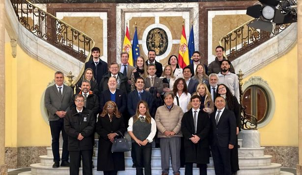Jueces, abogados y catedráticos de España y América Latina, en la Universidad Complutense de Madrid.