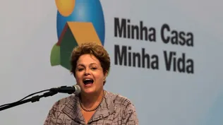 La presidenta de Brasil, Dilma Rousseff en la inauguración de apartamentos que forman parte del programa social, Mi casa, mi vida ¿En este caso sería mi internet, mi vida?