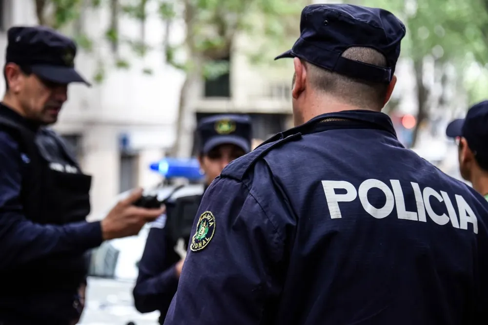 Interior ofreció policías a los precandidatos