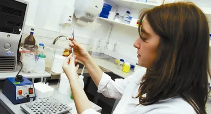 Club de Bionegocios: un espacio para pensar fuera del microscopio