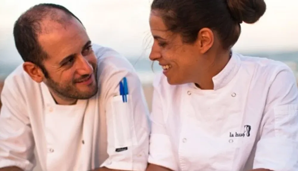 Alejandro Morales y Florencia Courreges, responsables de la cocina de La Huella