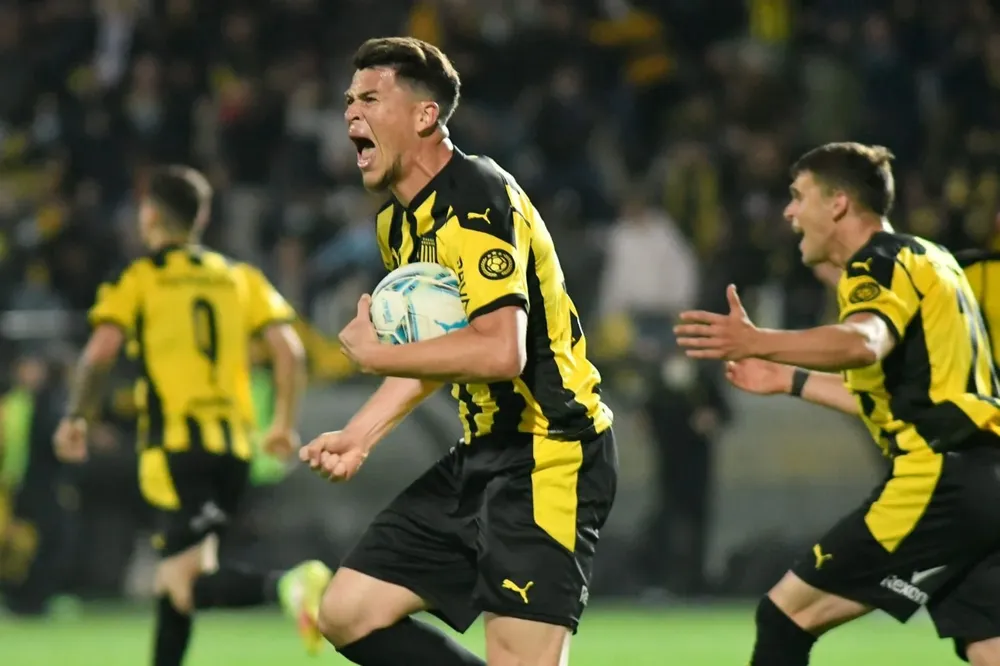 Carlos Rodríguez se va campeón de Peñarol