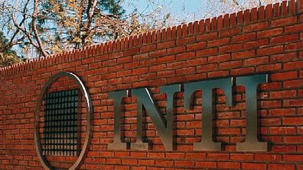Alerta y movilización de trabajadores del INTI por el anuncio de cierre de todas sus sedes