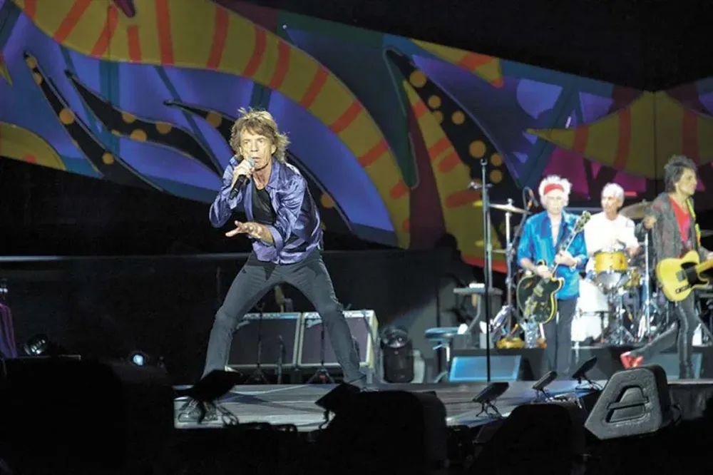 La banda durante su show en el Estadio Centenario. N. Garrido