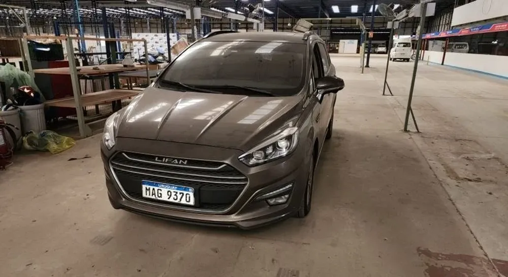 Uno de los vehículos Lifan.