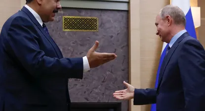 rusia defiende a maduro y desafia a estados unidos