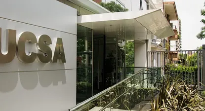 Incendio en edificio de Ducsa obligó a su desalojo y cierre momentáneo