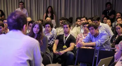 Pistas para pensar en forma global