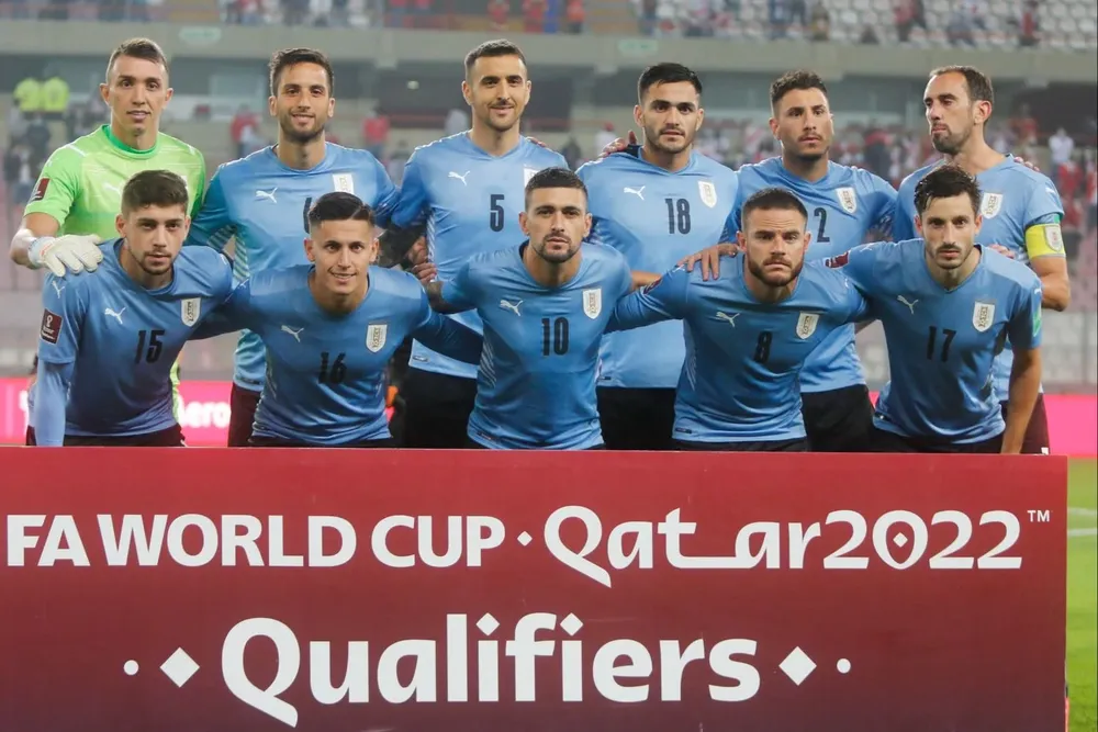El equipo de Uruguay que comenzó ante Perú el jueves en Lima