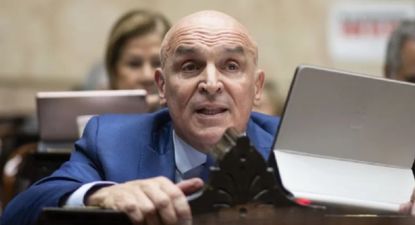 José Luis Espert rechazó las acusaciones de que la transferencia estuviera relacionada con actividades ilícitas.