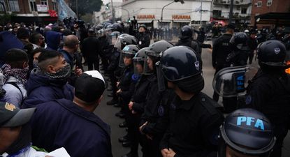 Tensión con piqueteros cerca de la Quinta Presidencial de Olivos