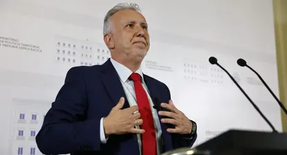 El ministro Ángel Víctor Torres duranta la conferencia de prensa, tras el informe de la UCO.