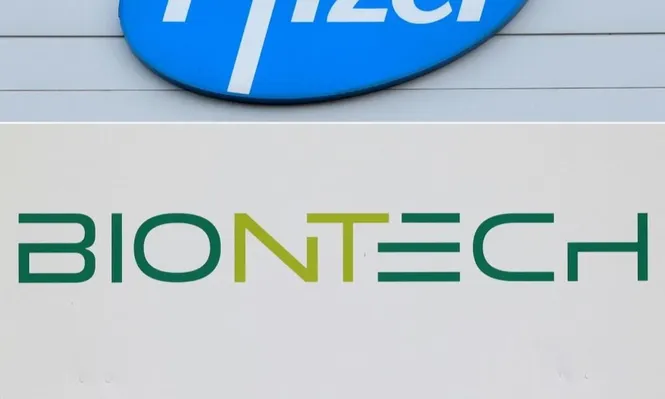 Todos aquellos que hayan recibido dos dosis de Sinovac podrán agendarse para que les den una tercera dosis de la vacuna anticovid, en este caso con el inyectable de Pfizer