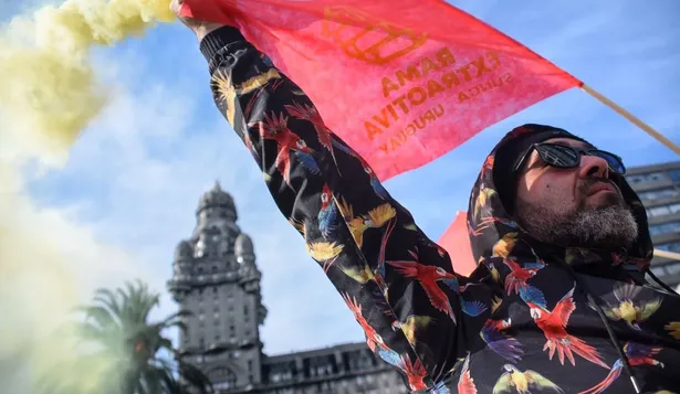 Movilización de sindicatos de Ancap