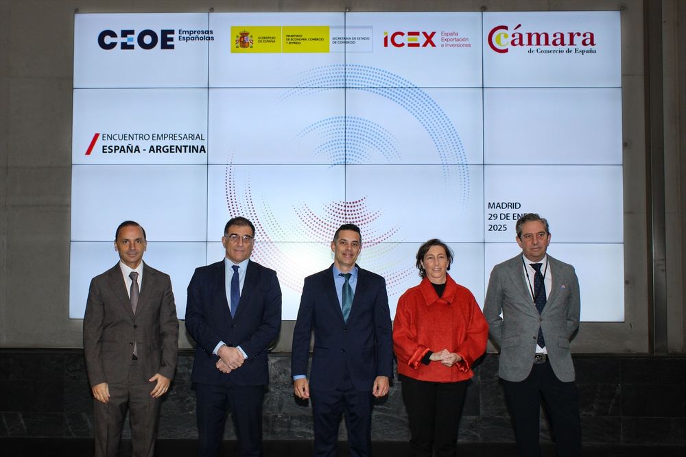 El secretario de Justicia, Sebastián Amerio, con empresarios en Madrid. EUROPA PRESS