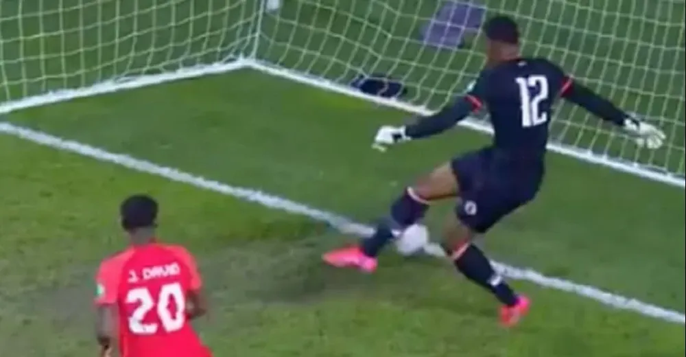 Josué Duverger se hizo un gol increíble defendiendo a Haití ante Canadá por Eliminatorias