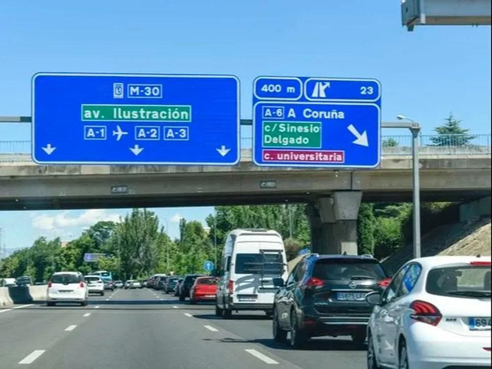 Un acceso a la autovía de La Coruña