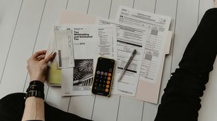 Planifica tus compras y actividades para maximizar los beneficios de las exenciones fiscales este julio. &nbsp;