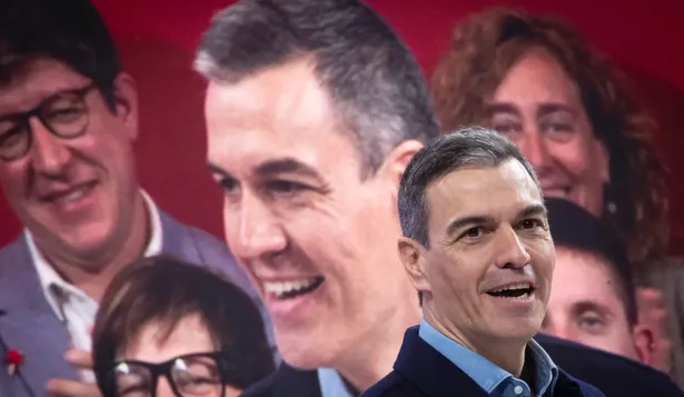 Pedro Sánchez, este domingo en un acto electoral en San Sebastián.