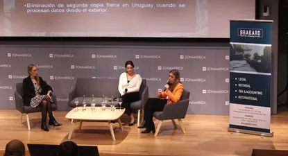 Imágenes de la conferencia