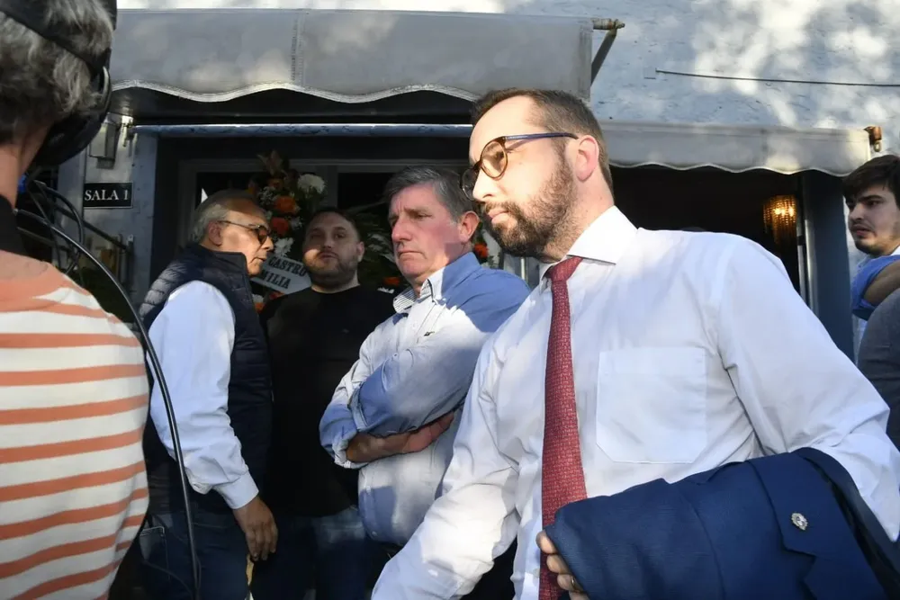 Robert Bouvier, ministro de Ambiente, en el velatorio