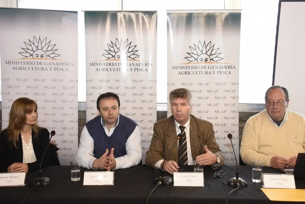 Los presentadores del estudio científico en la Expo Prado