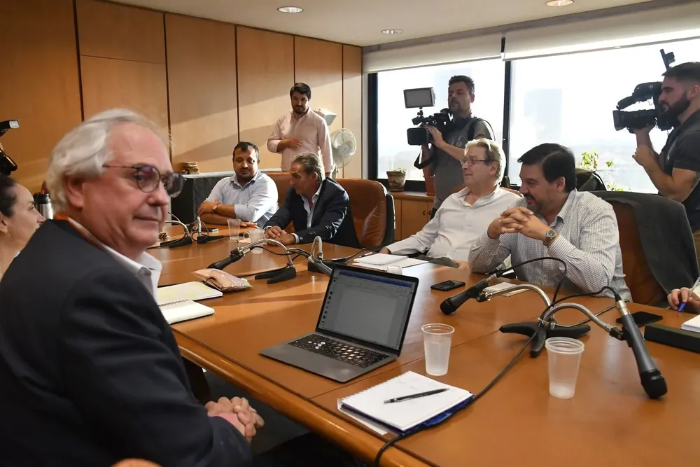 Rodolfo Saldain reunido con la bancada de Ciudadanos