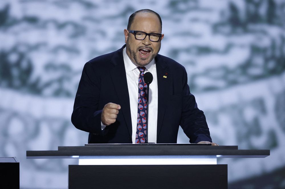 063_2162177935 (1).jpg