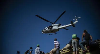 cientos de migrantes trataron de cruzar de mexico a eeuu
