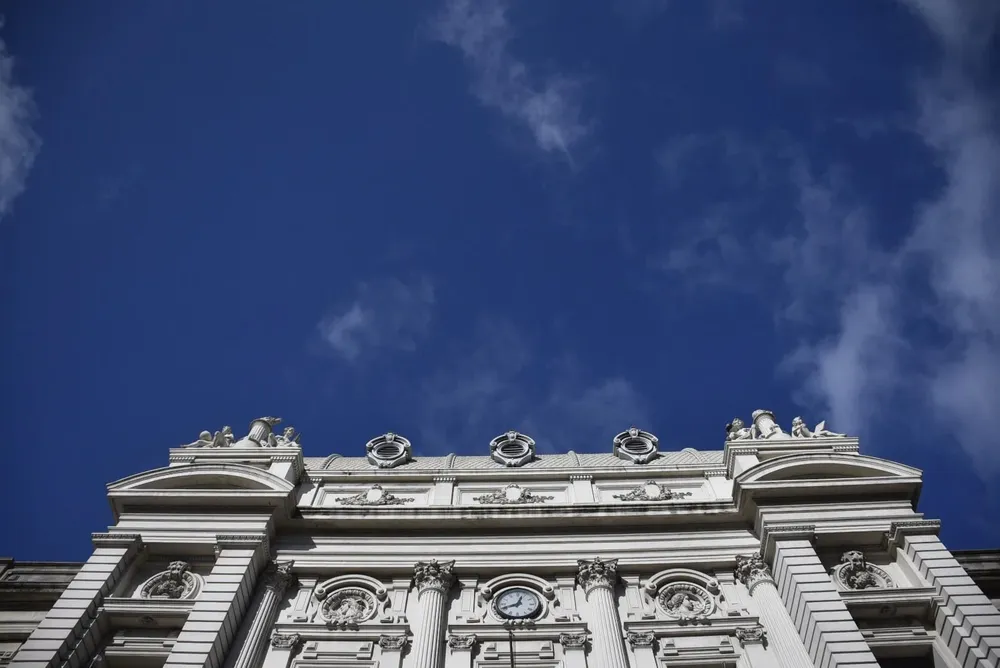 En distintos países los docentes se forman en universidades tradicionales