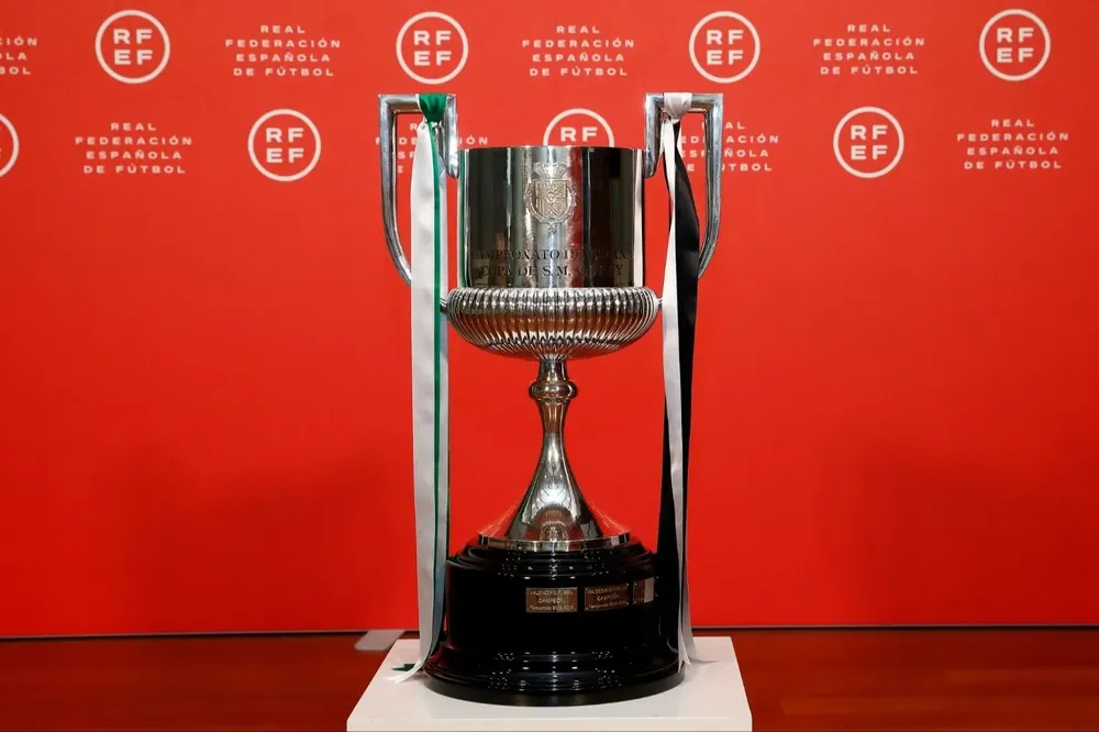 La final de la Copa del Rey es uno de los eventos deportivos más destacados en España. La final de la Copa del Rey es uno de los eventos deportivos más destacados en España.