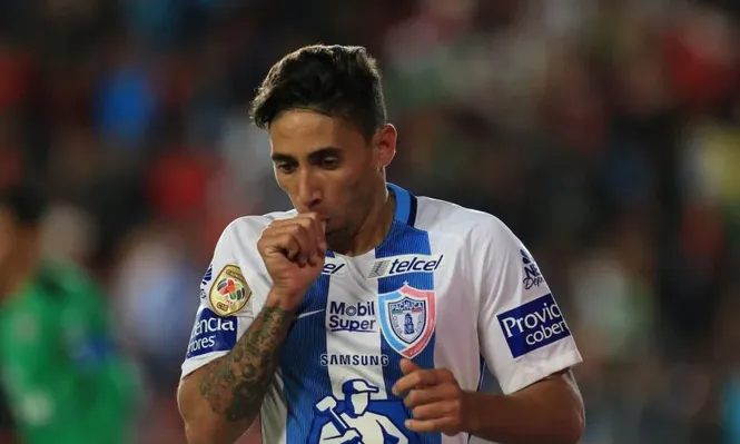Jonathan Urretaviscaya celebró otro gol para Pachuca