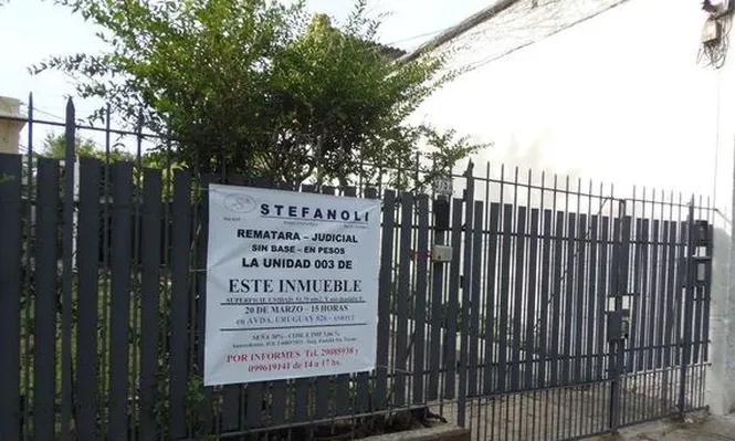 Frente del inmueble en el Buceo que subastará Stefanoli